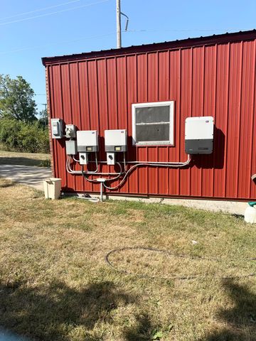 337 East Farm Road 96, Springfield, MO 65803