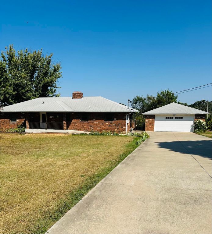 337 East Farm Road 96, Springfield, MO 65803