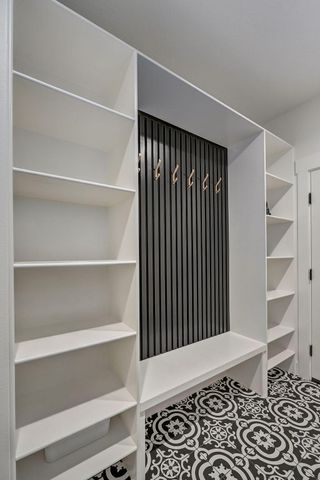 2124 N Silver Charm Avenue, Springfield, MO 65802