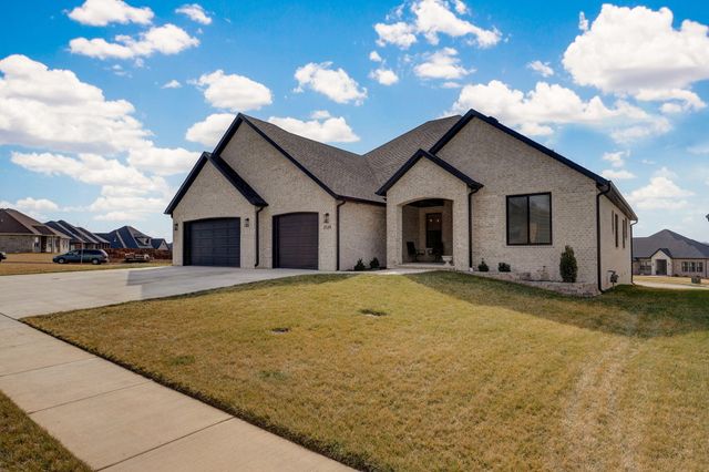 2124 N Silver Charm Avenue, Springfield, MO 65802