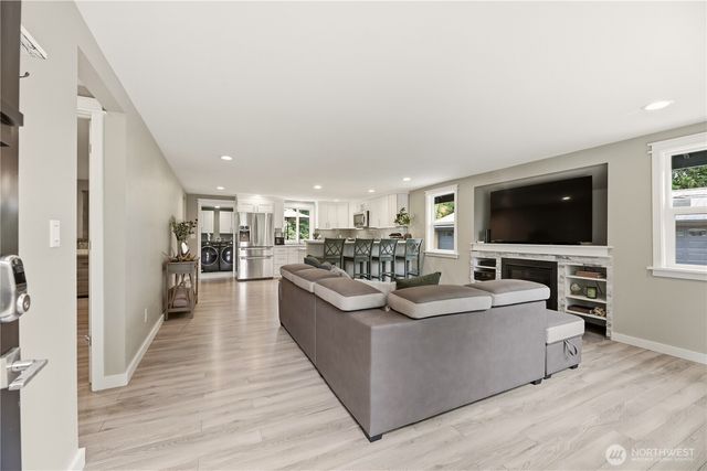 2516 103rd Avenue SE, Lake Stevens, WA 98258