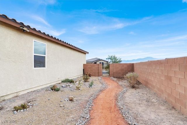 3645 East Moffat Avenue, Pahrump, NV 89061