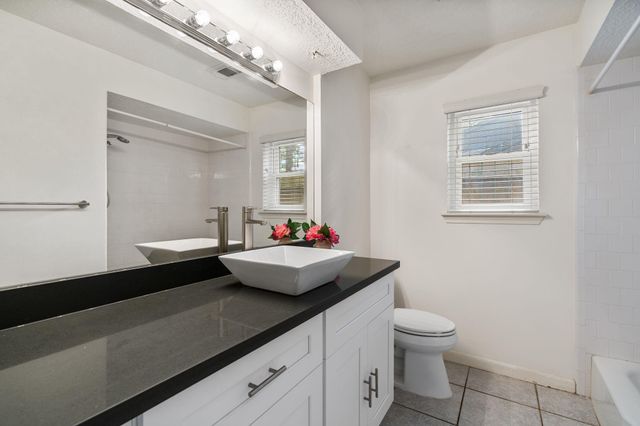 5826 Pine Arbor Drive, Houston, TX 77066