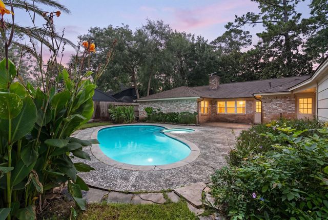 5826 Pine Arbor Drive, Houston, TX 77066