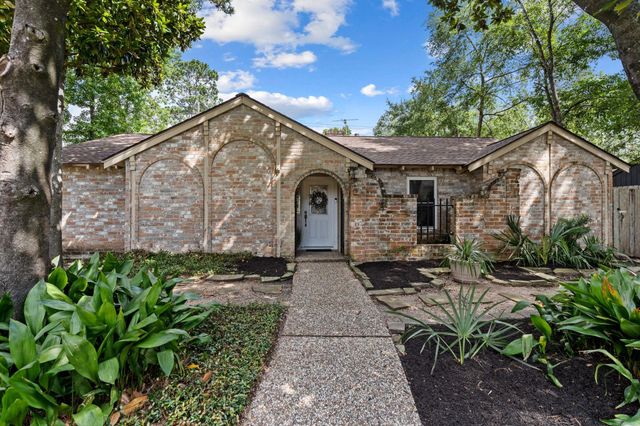 5826 Pine Arbor Drive, Houston, TX 77066