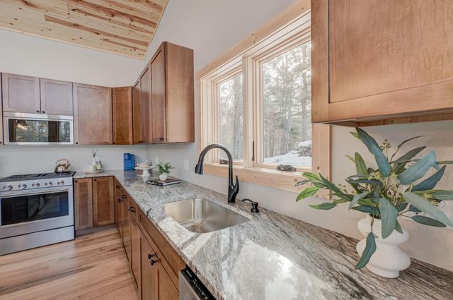 11721 N Vesper Drive, Hayward, WI 54843