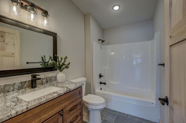 11721 N Vesper Drive, Hayward, WI 54843