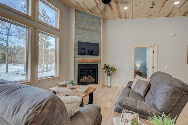 11721 N Vesper Drive, Hayward, WI 54843