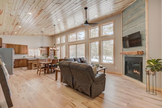 11721 N Vesper Drive, Hayward, WI 54843