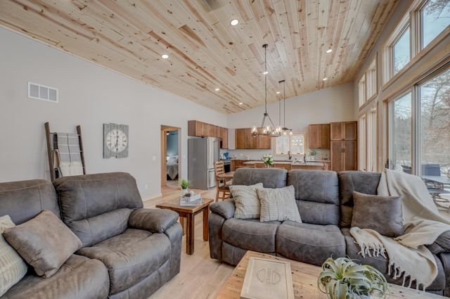 11721 N Vesper Drive, Hayward, WI 54843