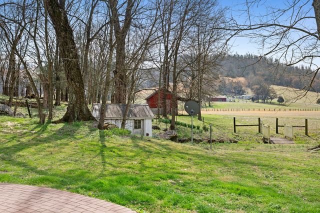 420 Beechwood Rd, Bell Buckle, TN 37020
