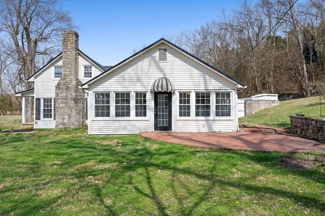 420 Beechwood Rd, Bell Buckle, TN 37020