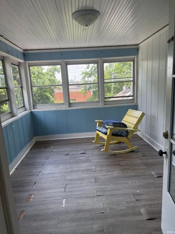 219 W Kickapoo Street, Hartford City, IN 47348