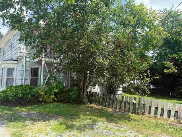 219 W Kickapoo Street, Hartford City, IN 47348