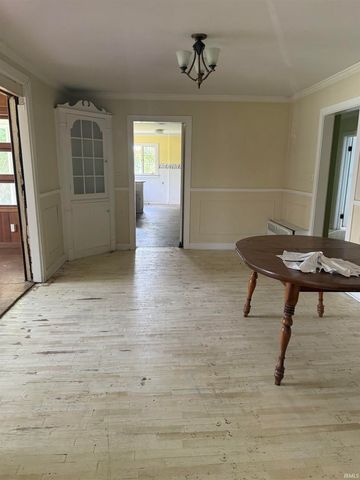 219 W Kickapoo Street, Hartford City, IN 47348