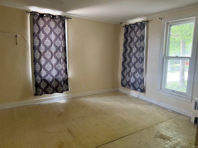 219 W Kickapoo Street, Hartford City, IN 47348