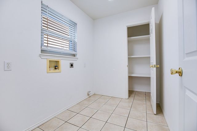 2933 Old Eola Road, San Angelo, TX 76905