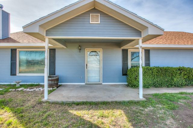 2933 Old Eola Road, San Angelo, TX 76905
