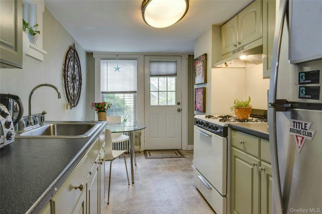 2&4 Youngs Hill Road, Huntington, NY 11743