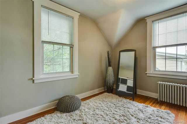 2&4 Youngs Hill Road, Huntington, NY 11743