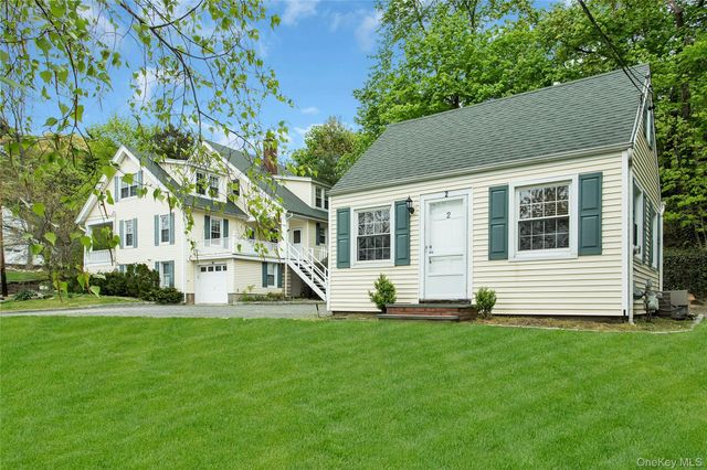 2&4 Youngs Hill Road, Huntington, NY 11743