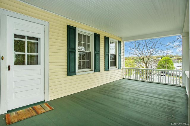 2&4 Youngs Hill Road, Huntington, NY 11743