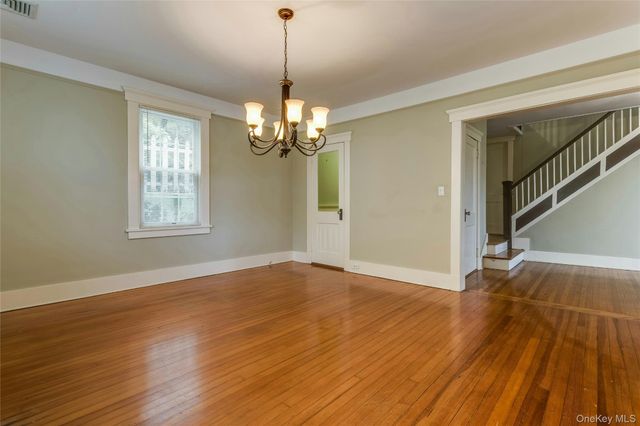 2&4 Youngs Hill Road, Huntington, NY 11743