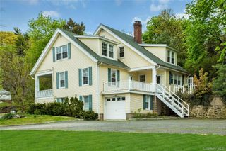 2&4 Youngs Hill Road, Huntington, NY 11743
