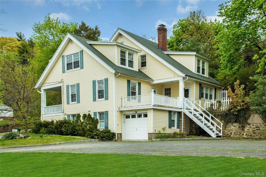2&4 Youngs Hill Road, Huntington, NY 11743