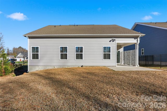 6334 Cambridge Drive, Harrisburg, NC 28075