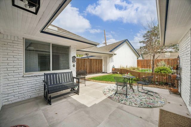 10207 Scofield Lane, Houston, TX 77096