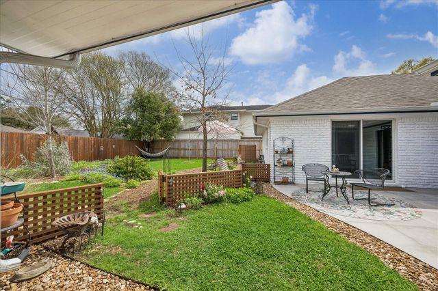 10207 Scofield Lane, Houston, TX 77096