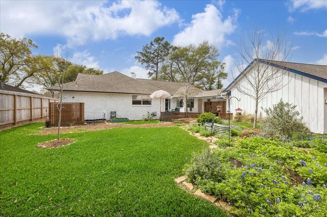 10207 Scofield Lane, Houston, TX 77096