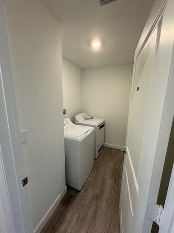 6953 Harbours Edge Avenue, Lake Worth, FL 33467