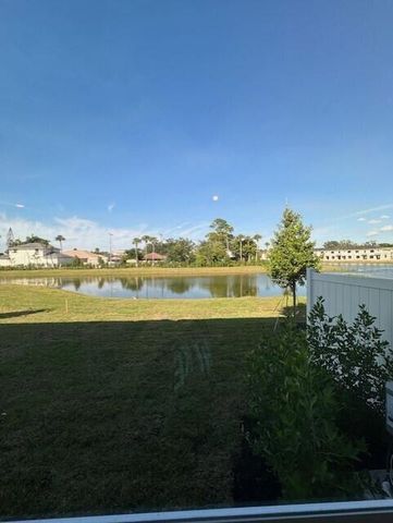 6953 Harbours Edge Avenue, Lake Worth, FL 33467