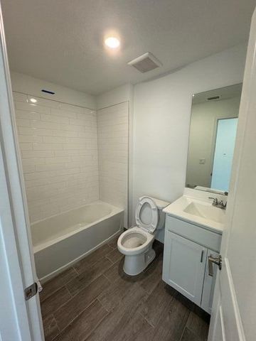 6953 Harbours Edge Avenue, Lake Worth, FL 33467