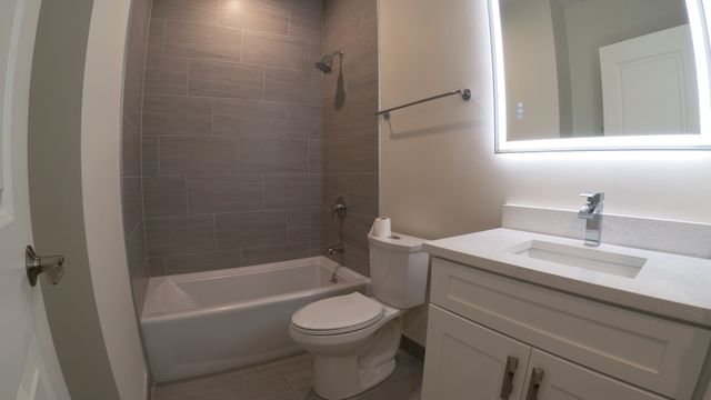 1701 W Chicago Avenue 3, Chicago, IL 60622