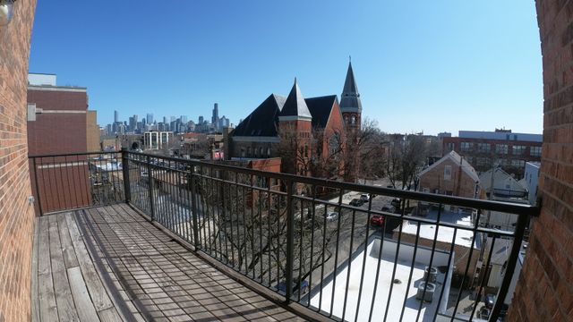 1701 W Chicago Avenue 3, Chicago, IL 60622