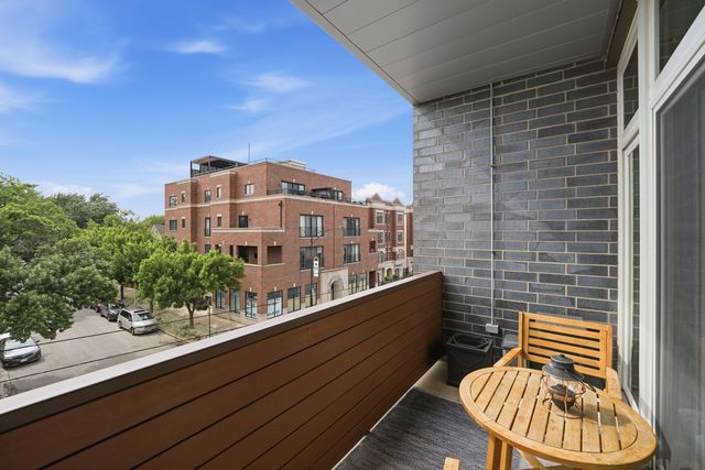 2825 N Halsted Street 3N, Chicago, IL 60657