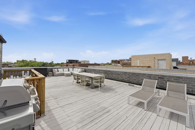 2825 N Halsted Street 3N, Chicago, IL 60657
