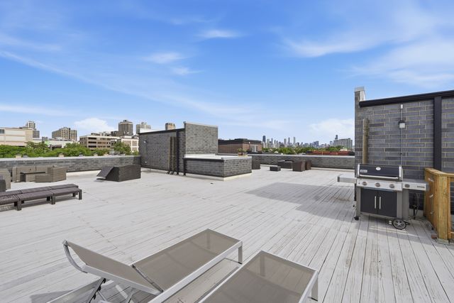 2825 N Halsted Street 3N, Chicago, IL 60657