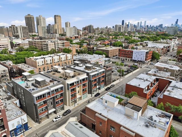 2825 N Halsted Street 3N, Chicago, IL 60657