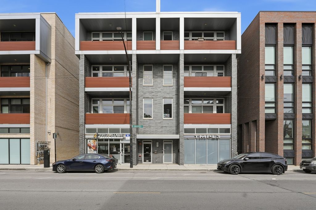 2825 N Halsted Street 3N, Chicago, IL 60657