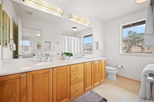 94-859 Hiapo Street, Waipahu, HI 96797