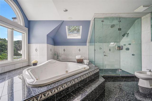 4 Mill Pond Road, Hampton Bays, NY 11946