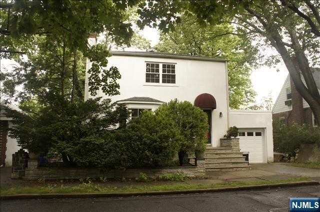 1257 Briar Way, Fort Lee, NJ 07024