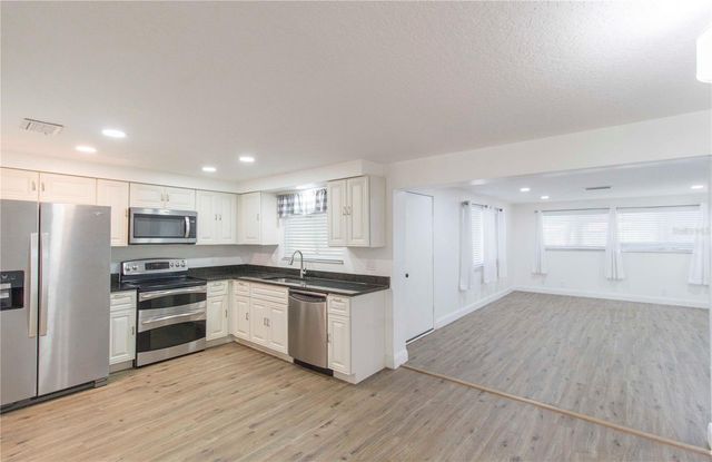 2335 WOODSIDE WAY, Kissimmee, FL 34744