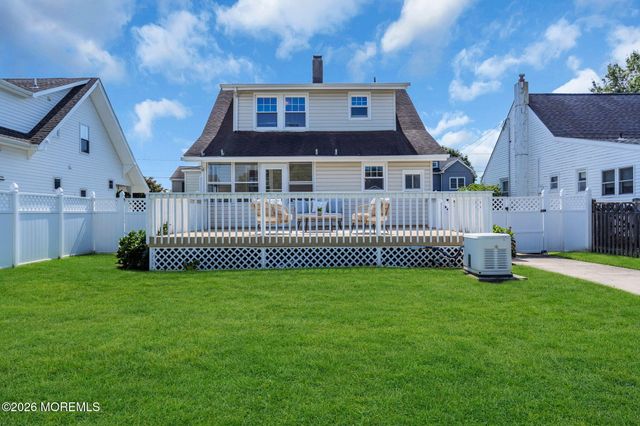 806 Prospect Avenue, Spring Lake, NJ 07762