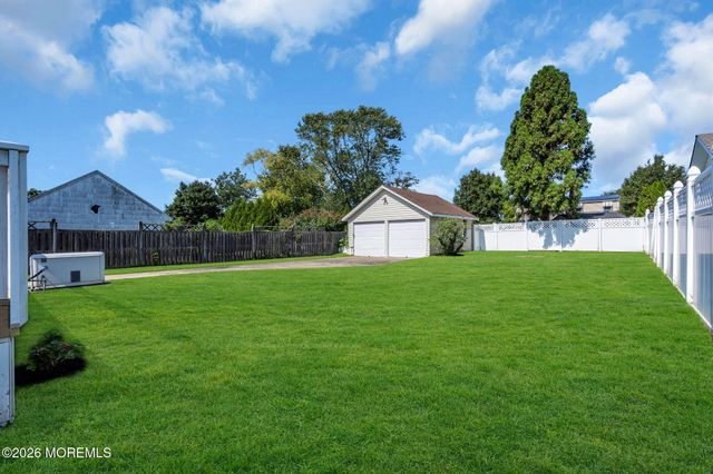 806 Prospect Avenue, Spring Lake, NJ 07762