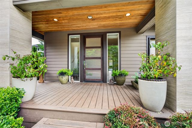 27901 106th Avenue SE, Kent, WA 98030